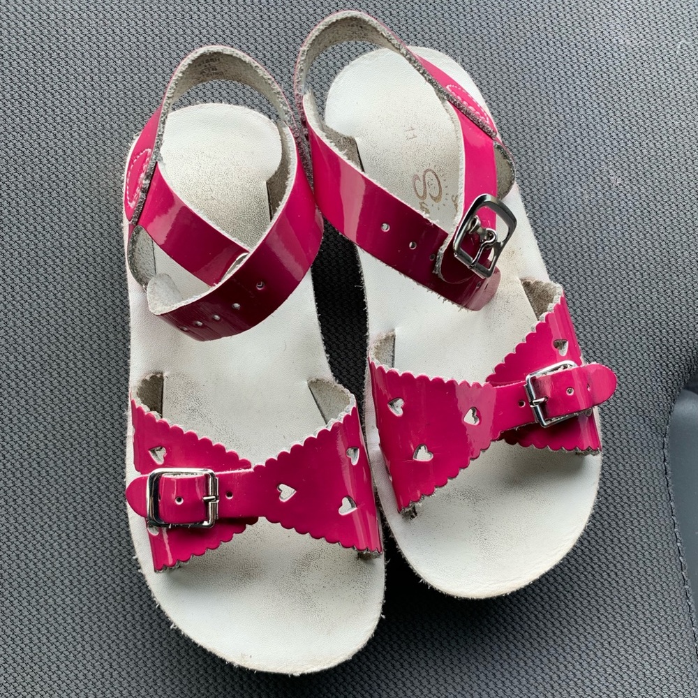 Saltwater sandals